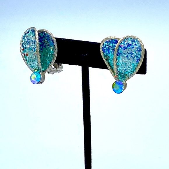 Vintage Light Blue AB Rhinestone Clip/On Earrings - Picture 2 of 4